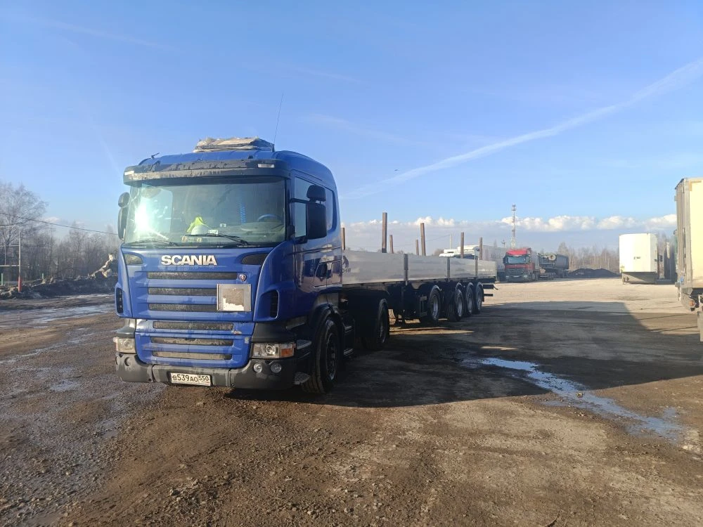 Шаланда Scania с открытой платформой